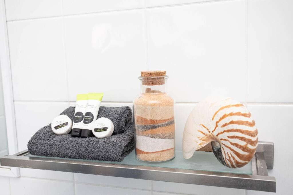 Airlie Sun & Sand Motel Accommodation #4 에일리비치 외부 사진