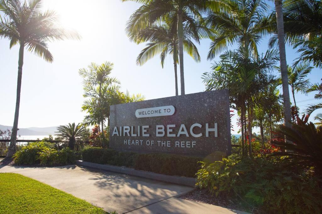 Airlie Sun & Sand Motel Accommodation #4 에일리비치 외부 사진